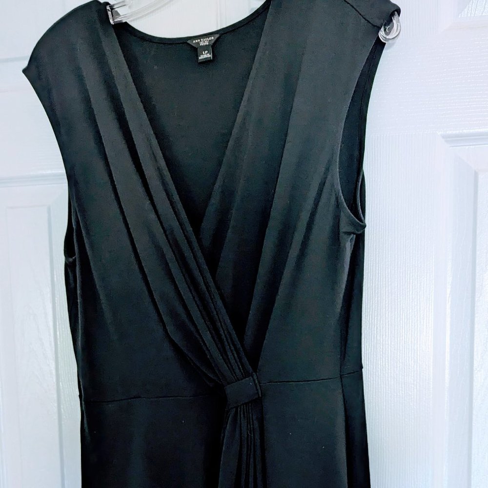 Ann Taylor rayon shift dress
